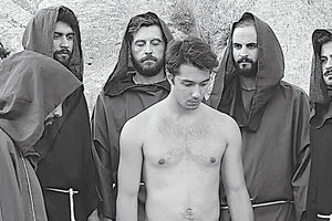 “Ο Φτωχούλης του Θεού” του Ν. Καζαντζάκη στο Δημοτικό Θέατρο Πειραιά