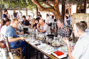 Κορυφαίοι γευσιγνώστες δοκίμασαν... Κρήτη