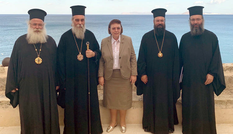 Συνάντηση με αντιπροσωπεία της Εκκλησίας Κρήτης είχε η υπουργός Πολιτισμού κ. Λίνα Μενδώνη