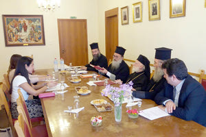 Με τον αρχιεπίσκοπο Κρήτης κ. Ειρηναίο και αντιπροσωπεία της Εκκλησίας Κρήτης συναντήθηκε το απόγευμα η Υφυπουργός Δόμνα Μιχαηλίδου.