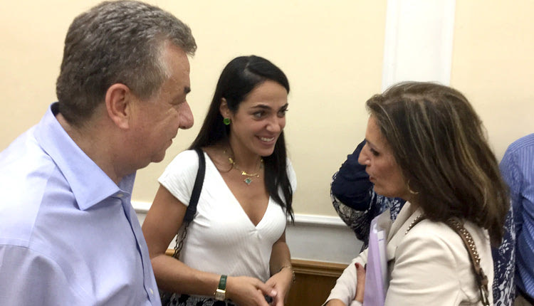 έλευση της Δόμνας Μιχαϊλίδου για τη φιλοξενία στην Κρήτη προσφυγόπουλων του πολέμου