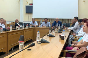 Συνάντηση με προέδρους κοινοτήτων της Κύπρου πραγματοποίησε στην Περιφέρεια Κρήτης ο αντιπεριφερειάρχης Ευρωπαϊκών και Διεθνών Σχέσεων Γιώργος Αλεξάκης.