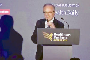 Το βραβείο παρέλαβε ο διευθυντής της κλινικής, καθηγητής κ. Χρήστος Λιονής