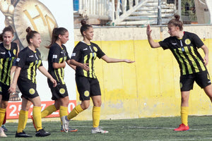 ΟΙ ΓΥΝΑΙΚΕΣ ΤΟΥ ΕΡΓΟΤΕΛΗ ΣΤΗΝ ΕΛΕΥΣΙΝΑ