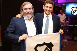 Ο κ. Αυγενάκης τίμησε χθες τον κ. Δανδάλη για την άνοδο της ομάδας του ΟΦΗ στη Volley League