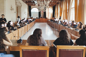 Μαθητές στη Λότζια