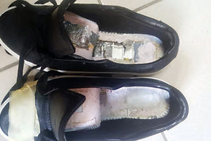 Σόλες φορτωμένες με  ηρωίνη και χασίς