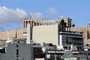 9ώροφο ξενοδοχείο απέναντι από την Ακρόπολη