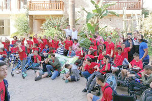 Ενενήντα παιδιά ΑμεΑ από το Ισραήλ φιλοξενούνται στην Κρήτη από τα CactusHotlels.