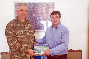 Συνάντηση Συριγωνάκη με τον διοικητή της ΣΕΑΠ, ταξίαρχο Βασίλη Βασιλειάδη