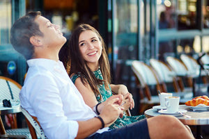 Μειώνονται οι καπνιστές, αλλά αυξάνονται οι ατμιστές