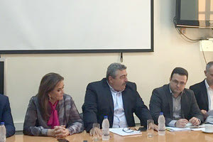 Δεσμεύσεις για αποζημιώσεις παραγωγών δόθηκαν από τα Χανιά