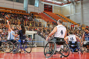 Στη γιορτή αθλητισμού υπήρξε και αγώνας μπάσκετ με αμαξίδιο από τον ΑΣΚΑ.