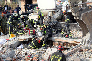 από τον σεισμό των 6,4 βαθμών της κλίμακας Ρίχτερ στην Αλβανία