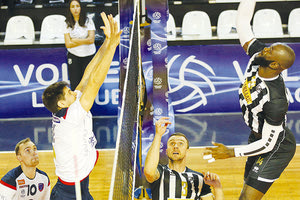 ΟΦΗ ΒΟΛΕΪ στο ματς με τον Φοίνικα