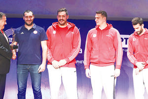 ΒΡΑΒΕΙΑ ΠΣΑΤ πόλο Ολυμπιακού