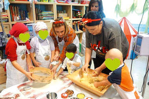 Οι μικροί ασθενείς της Παιδοαιματολογικής Κλινικής του ΠΑΓΝΗ ζύμωσαν για τα Χριστούγεννα