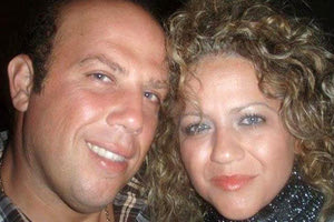 Ο Μανόλης και η Φανή “έφυγαν” άδοξα στην άσφαλτο και άφησαν πίσω τους ένα κοριτσάκι 12 ετών