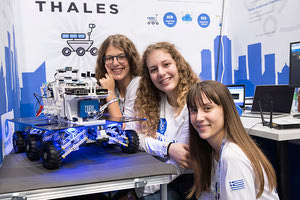 διεθνείς διακρίσεις για την Ελλάδα από την μαθητική ελληνική αποστολή στη 16η Ολυμπιάδα Εκπαιδευτικής Ρομποτικής στην Ουγγαρία.