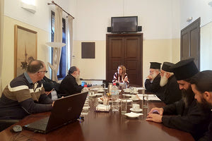 Μητροπολίτες στην Αποκεντρωμένη