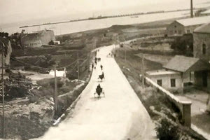 Η φωτογραφία της ημέρας: Ικαρου 1930