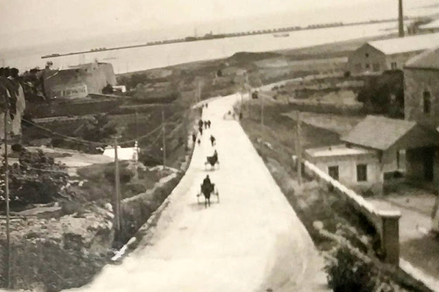 Η φωτογραφία της ημέρας: Ικαρου 1930