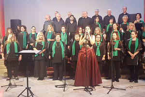 Χριστουγεννιάτικες μελωδίες, ύμνοι και παραδοσιακά κάλαντα κατέκλυσαν τη Βασιλική