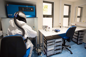 Το Εργαστήριο Αρχαίου DNA, που λειτουργεί στο Ινστιτούτο Μοριακής Βιολογίας και Βιοτεχνολογίας του ΙΤΕ