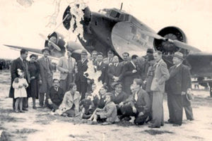 Η φωτογραφία της ημέρας: H πρώτη δοκιμαστική πτήση επιβατών στο σημερινό αεροδρόμιο “Νίκος Καζαντζάκης”