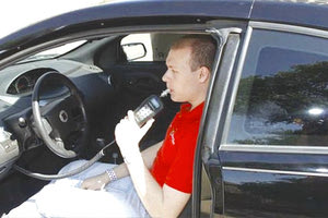 ΓΙΑ ΝΑ “ΣΤΑΜΑΤΟΥΝ” ΤΟΥΣ ΠΙΩΜΕΝΟΥΣ ΟΔΗΓΟΥΣ: Αυτοκίνητα με ενσωματωμένο αλκοτέστ