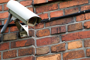 Κάμερες στις πολυκατοικίες