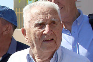 απώλεια του ποδοσφαιριστή του Εργοτέλη Γιώργου Καρρά, ο οποίος έφυγε από τη ζωή το Σάββατο πλήρης ημερών, σε ηλικία 100 ετών.