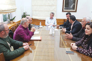 προγραμματική σύμβαση για την υλοποίηση του έργου «Αποκατάσταση αγωνιστικού χώρου του δημοτικού γηπέδου Γέργερης» υπέγραψε ο περιφερειάρχης Κρήτης Σταύρος Αρναουτάκης.