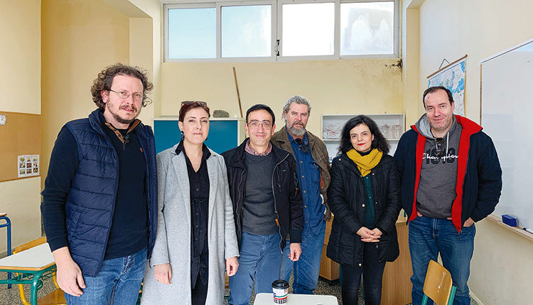 αντιπροσωπεία της «Λαϊκής Συσπείρωσης» με επικεφαλής τον Δημήτρη Βρύσαλη για τα έργα συντήρησης και αντισεισμικής θωράκισης των σχολείων που στεγάζονται στην πρώην Παιδαγωγική Ακαδημία
