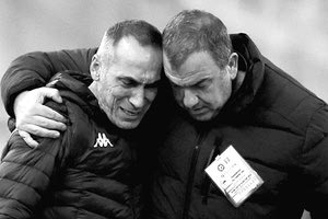 μετά το τέλος του αγώνα με τον ΠΑΣ Γιάννινα ο Γιώργος Δώνης ξέσπασε σε κλάματα