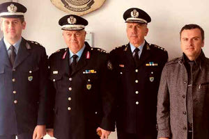 Στα εγκαίνια του Αστυνομικού Σταθμού Μακρύ Γιαλού που έγιναν το προηγούμενο Σάββατο παρευρέθηκαν μέλη του Δ.Σ. της Ένωσης Αξιωματικών Περιφέρειας Κρήτης.