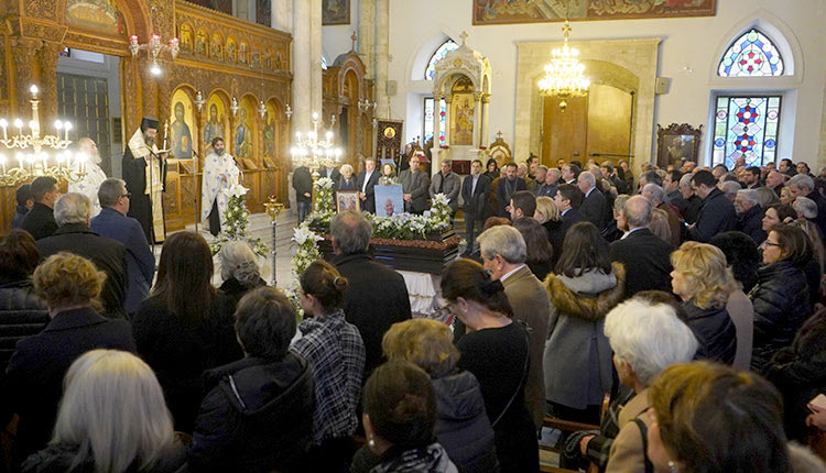 Από την κηδεία του Φ. Λαμπρινού στον Άγιο Τίτο