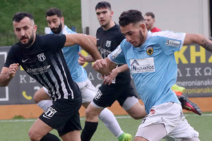 Φάση από το παιχνίδι ΑΕΚ-Τυμπάκι που έγινε στο γήπεδο Αλμυρού