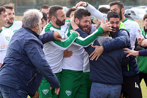 Πανηγυρίζει ο Γιούχτας για τη νίκη του