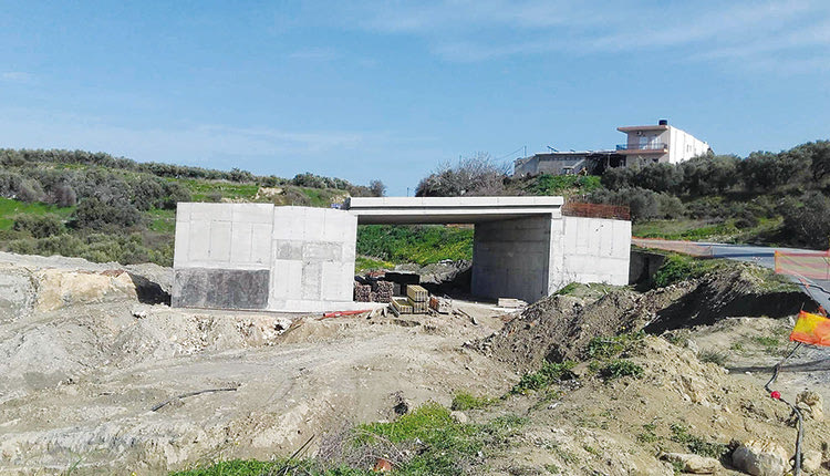 τεχνικά έργα για την παράκαμψη Αρκαλοχωρίου