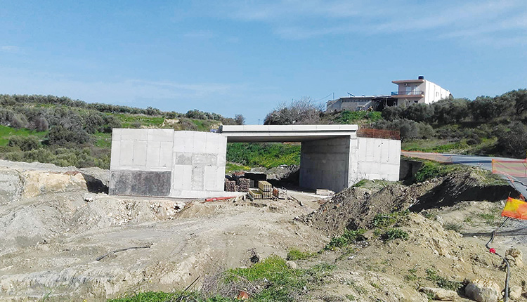 τεχνικά έργα για την παράκαμψη Αρκαλοχωρίου