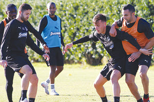 Aπό την προπόνηση του ΟΦΗ με τους Μπολάκη, Σουρνάκη και Βίκτορ