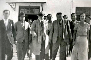 Η φωτογραφία της ημέρας: 1933. Ο Ελ. Βενιζέλος πριν φύγει εξόριστος στο Παρίσι