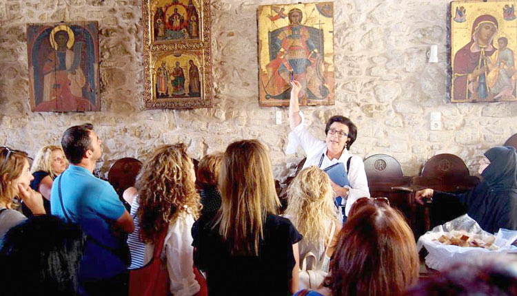 Ξενάγηση στο κρητικό παρελθόν με την Αθηνά Κυριακάκη-Σφακάκη