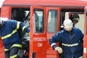 Πυροσβεστική στην πυρκαγιά που εκδηλώθηκε στο πρώην κτήριο του Πανεπιστημίου Κρήτης.