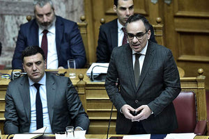 Ο υφυπουργός Υγείας στη Βουλή