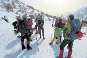 στα όρη, στα βουνά, στα Χιόνια