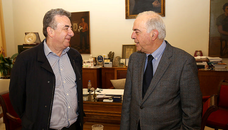 Ο Περιφερειάρχης Στ. Αρναουτάκης και ο Δήμαρχος Ηρακλείου Βασ. Λαμπρινός