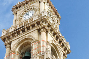 οι εργασίες αποκατάστασης των προβλημάτων που εμφανίζει το καμπαναριό του Μητροπολιτικού Ναού του Αγίου Μηνά