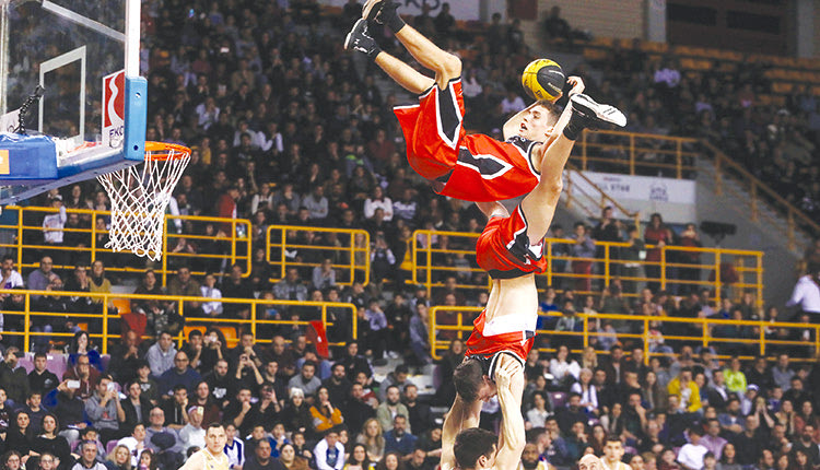 καρφώματα από τοAll Star Game στο Ηράκλειο